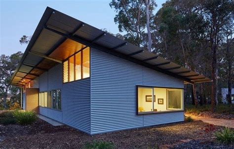 to dream of houses made of sheet metal|dreams about a house.